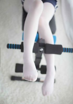 打白嫩光屁屁女网站